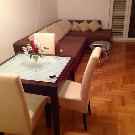 Biserka Apartamento